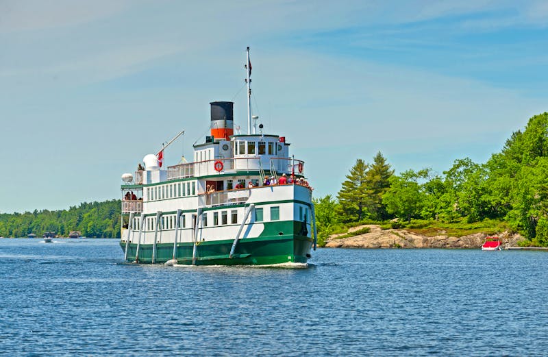 Dampfschifffahrt auf dem Lake Muskoka in Ontario - ©Les Palenik - stock.adobe.com