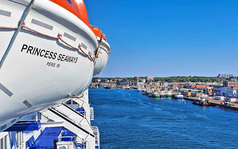 Im Hafen Amsterdam-Ijmuiden - ©Marlies Thrum - Eberhardt TRAVEL