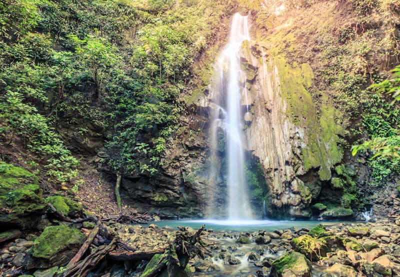 Ein Wasserfall im Corcovado-Nationalpark - ©Alexey Stiop - stock.adobe.com