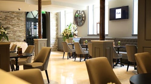 Ten Square Hotel Belfast, Lobby – © Ten Square Hotel Belfast