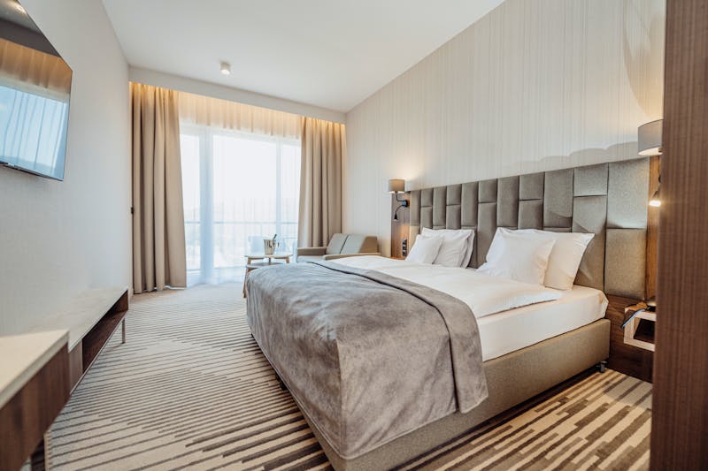 Elements Hotel & Spa in Bad Flinsberg - Zimmerbeispiel Doppelzimmer Deluxe  – ©MARCIN KAZMIERUK