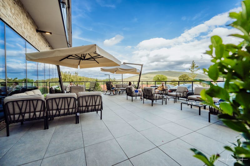 Elements Hotel & Spa in Bad Flinsberg - Terrasse mit Aussicht – ©MARCIN KAZMIERUK
