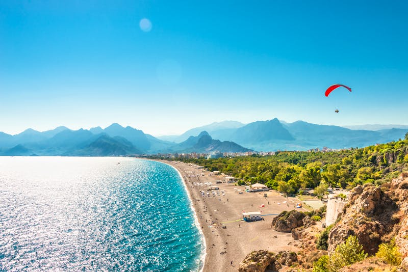 Panoramablick auf den Strand von Antyla  - ©neurobite - stock.adobe.com