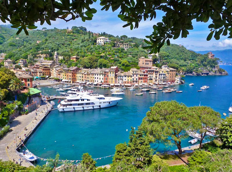 Blick auf den Hafen von Portofino in Ligurien - &copy;Betina Marinow - Eberhardt TRAVEL