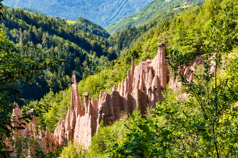 Rittner Erdpyramiden in Südtirol - &copy;Cornelia Pithart - stock.adobe.com