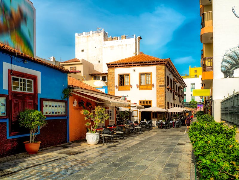 Bummel in Puerto de la Cruz - ©EKH-Pictures - stock.adobe.com