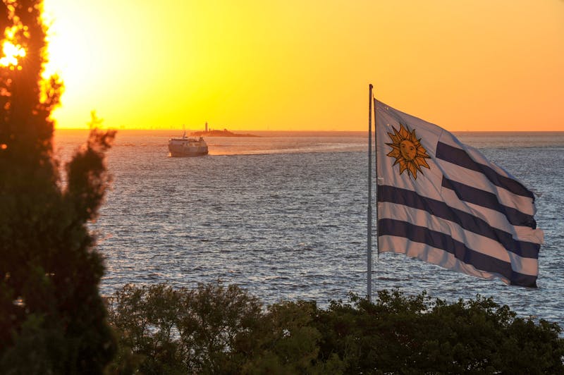 Fähre zwischen Buenos Aires und Colonia del Sacramento - ©fotoember - stock.adobe.com