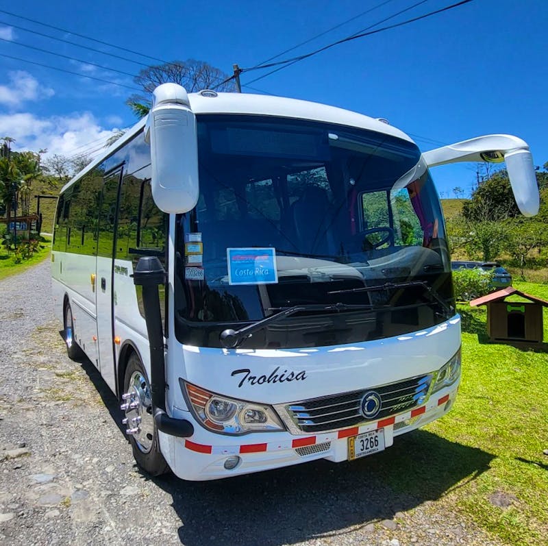 Reisebus in Costa Rica - ©Susanne Schirmann - Eberhardt TRAVEL