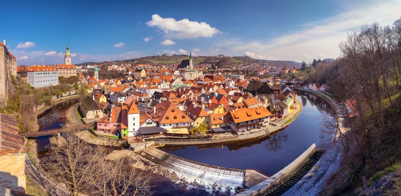 Krumau (Cesky Krumlov) im Winter - Blick auf Altstadt, Moldau und Schloss - ©Roman - stock.adobe.com