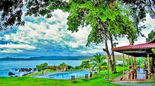 Drake Bay Wilderness Resort - Bar und Pool – © Drake Bay Wilderness Resort