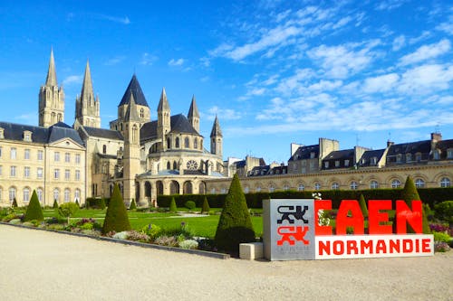 Gotische Kirche St Etienne in Caen &ndash; &copy; Gabriele Sauer - Eberhardt TRAVEL