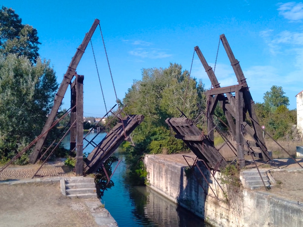 Van Gogh Brücke in Langlois vor Arles – © Patrick Schneider für Eberhardt TRAVEL