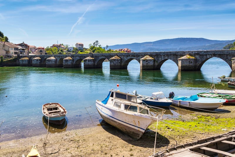 Brücke von Pontesampaio über den Verdugo-Fluss - ©Arousa - stock.adobe.com