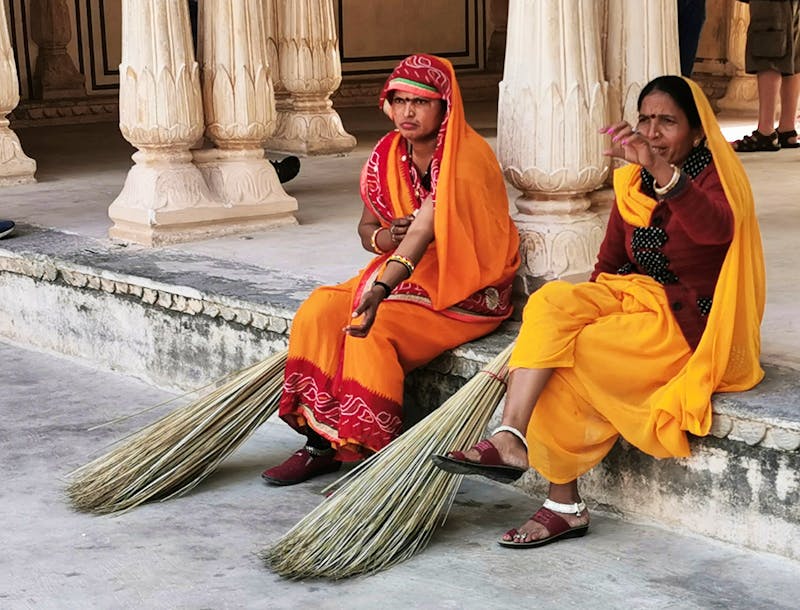 Indische Frauen im Amber Fort in Jaipur - ©Simone Willner - Eberhardt TRAVEL