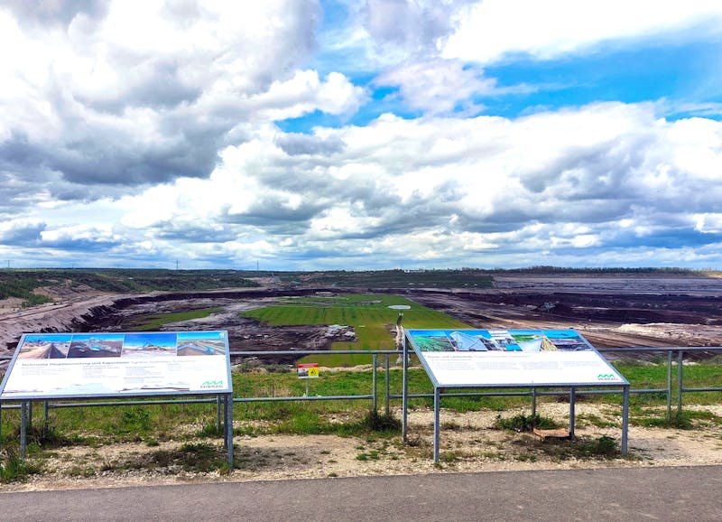 Aussichtspunkt am Schleenhainer Tagebau im Leipziger Neuseenland - ©Sabine Krug - Eberhardt TRAVEL 