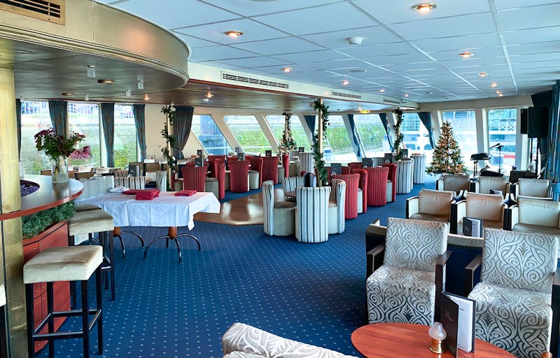Bar auf dem Kreuzfahrtschiff MS Dutch Grace - ©Dutch Cruise Line B.V. 