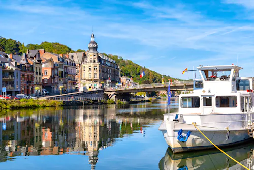 Bootsfahrt auf der Maas &ndash; &copy; EKH-Pictures - stock.adobe.com