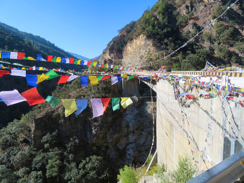 Bhutan - neue Straße nach Thimphu - ©Jürgen Schmeißer (Eberhardt TRAVEL)