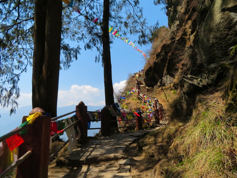 Auf zum Tigernest-Kloster - ©Ngoc Anh Nguyen (Eberhardt TRAVEL)