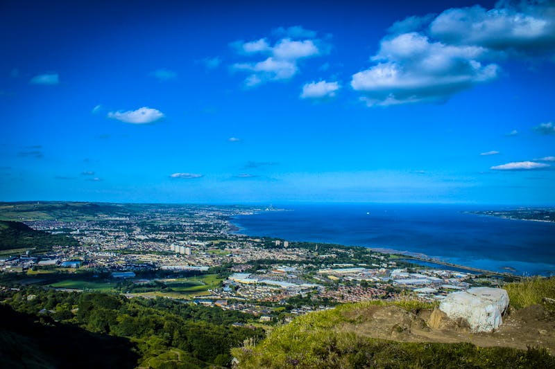 Blick von Cave Hill auf Belfast  - ©Jacob - stock.adobe.com