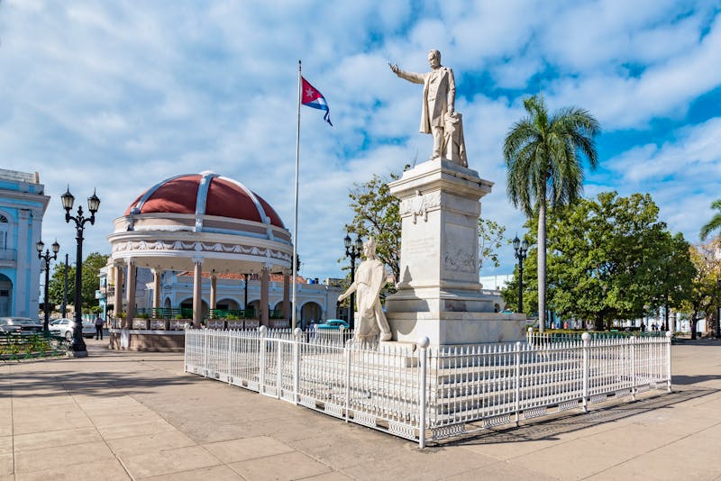 Marti Park und Statue von Jose Marti in Cienfuegos, Cuba - ©Marc Jedamus - stock.adobe.com