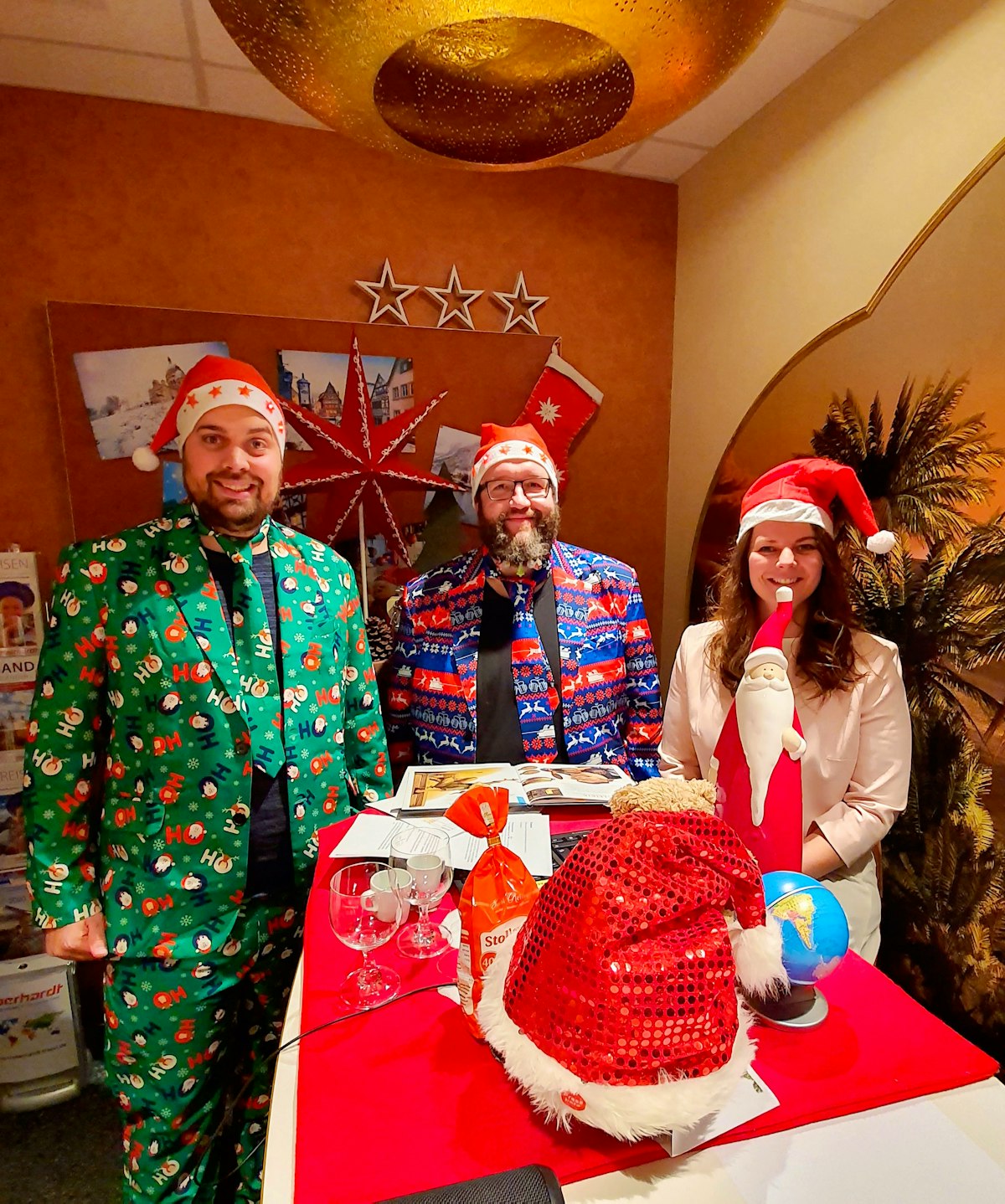 Virtuelle Reisen - Weihnachtsteam – © Eberhardt TRAVEL