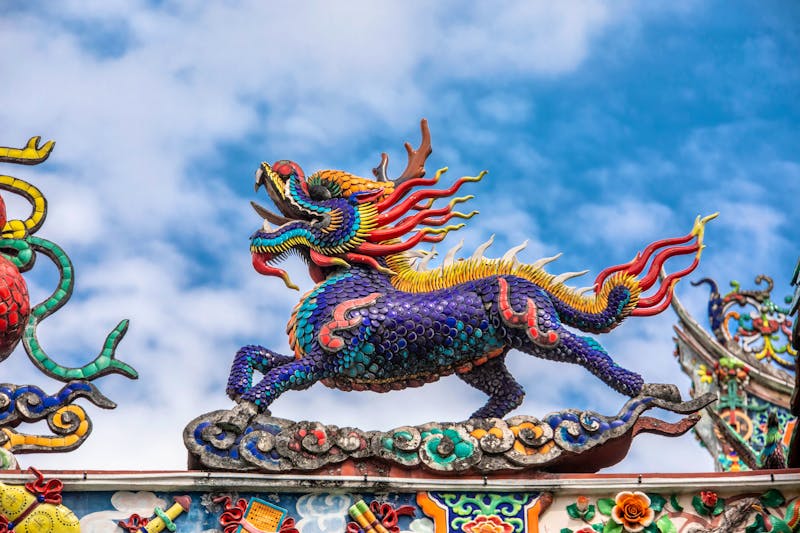 Kuching auf der Insel Borneo - Drachenfigur am cinesischen Tua Pek Kong-Tempel - ©Danny Ye - stock.adobe.com