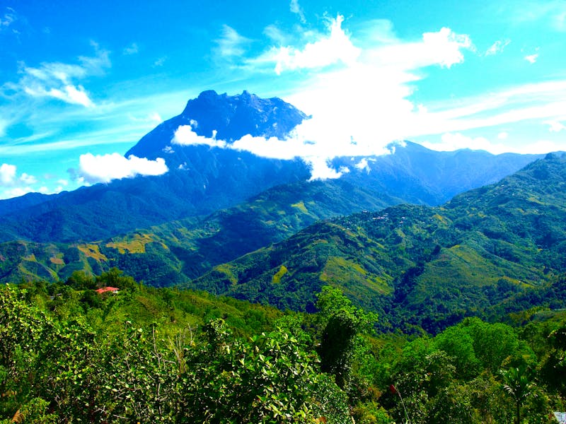 Mount Kinabalu (4095 m) im Nationalpark Kinabalu, Sabah, Borneo - ©Daniela Paulan (Eberhardt TRAVEL)