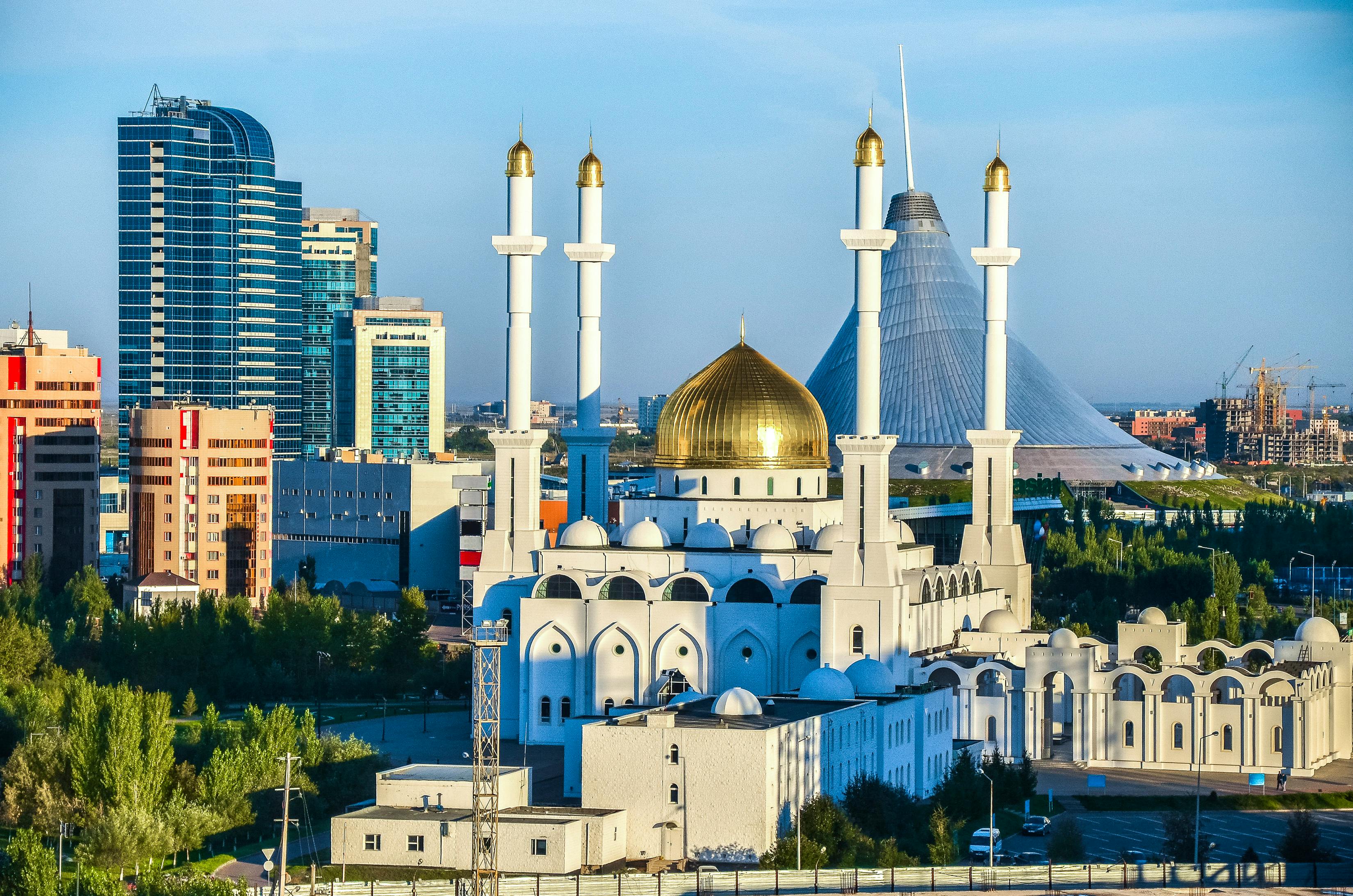 Greatest mosque in the republic of Kazakhstan and Asia &nbsp;&ndash;&nbsp;&copy;&nbsp;areporter - Fotolia