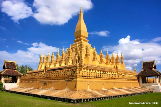 Pha That Luang stupa  Vientiane  Laos  Southeast Asia – © donyanedomam - Fotolia