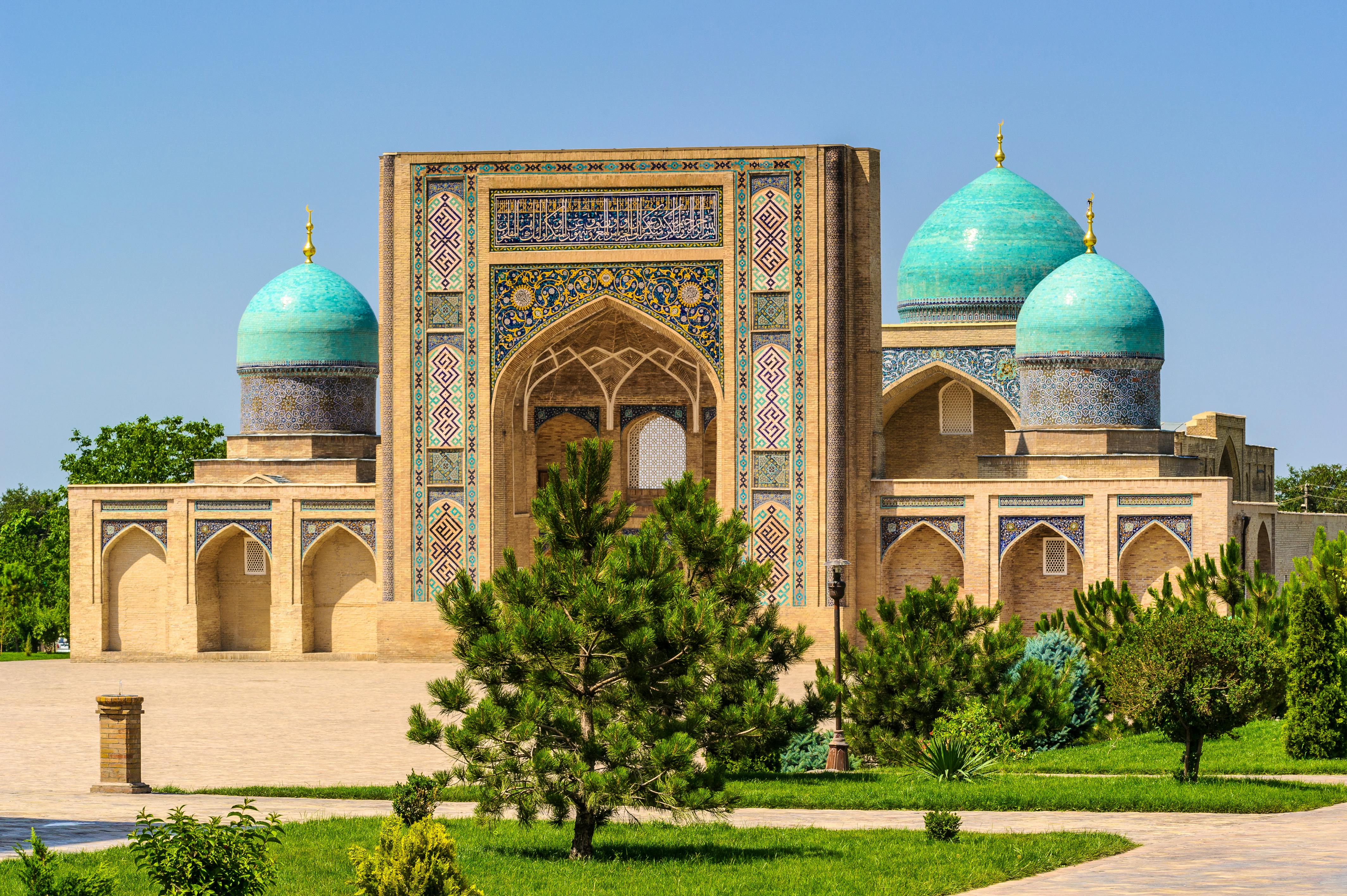 Architecture of Tashekent, Uzbekistan &copy; siempreverde22 - Fotolia
