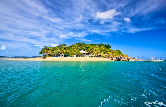 Hideaway Island--Beautiful tropical island in Vanuatu – © juancat - Fotolia