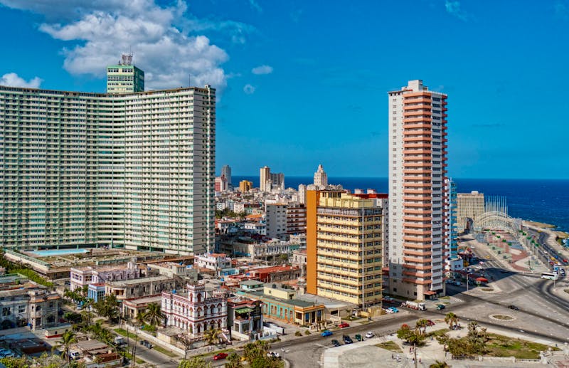 Modernes Havanna - Blick auf das FOCSA Building  - ©Cmon - stock.adobe.com