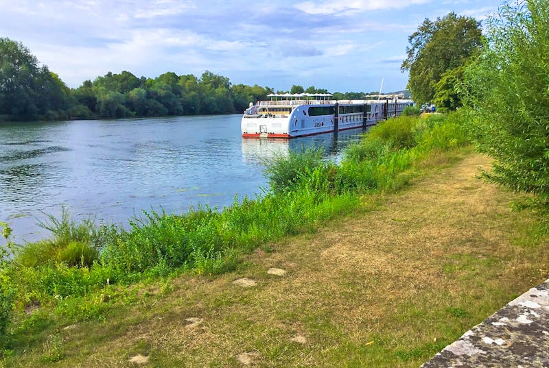 A-ROSA Flusskreuzfahrtschiff an der Seine - Saint Denis - ©Roswitha Zytowski - Eberhardt TRAVEL