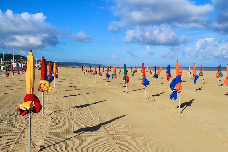 Strand von Deauville am Ärmelkanal - Normandie - ©Picturereflex - stock.adobe.com