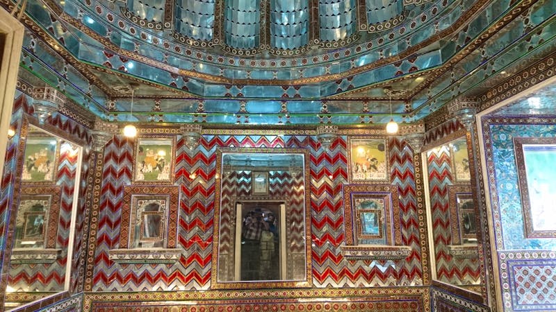 Udaipur in Rjasthan - glitzernder Audienzsaal im Stadtpalast - ©Stefan Jahnke (Eberhardt TRAVEL)