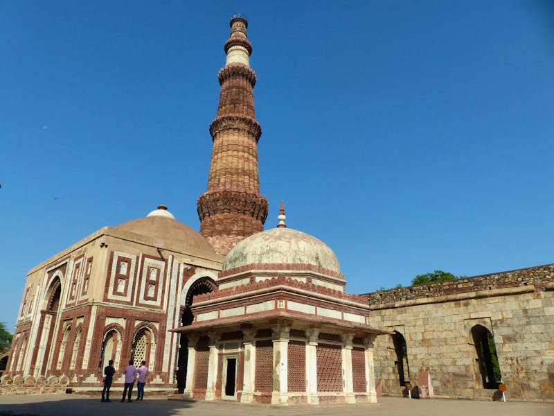 Qutb-Minarett (Qutb Minar) in Delhi - ©Maria Michel (Eberhardt TRAVEL)