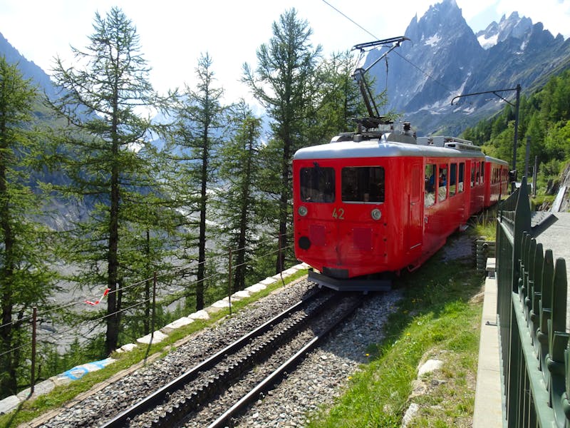 Zahnradbahn zum Montenvers und Eismeergletscher bei Chamonix - ©Hartwig Köllner - Eberhardt TRAVEL