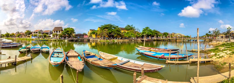 Hoi An - Panorama mit traditionelle Booten - ©Sergii Figurnyi - stock.adobe.com