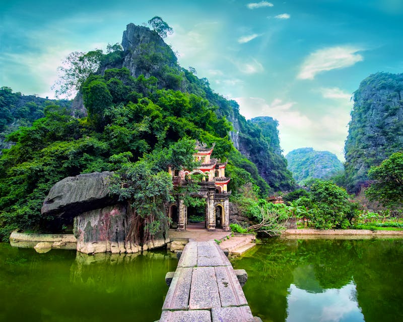 Bich Dong Pagode bei Ninh Binh  - ©PerfectLazybones - stock.adobe.c