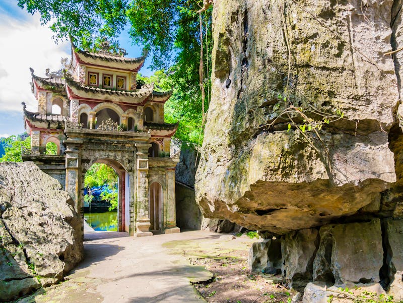Bich Dong Pagode bei Ninh Binh  - ©SimoneGilioli - stock.adobe.com