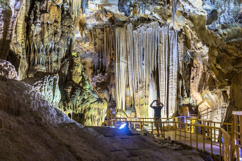 Phong Nha - Ke Bang National Park - in der riesigen Tropfsteinhöhle Phong Nha - ©picturist - stock.adobe.com