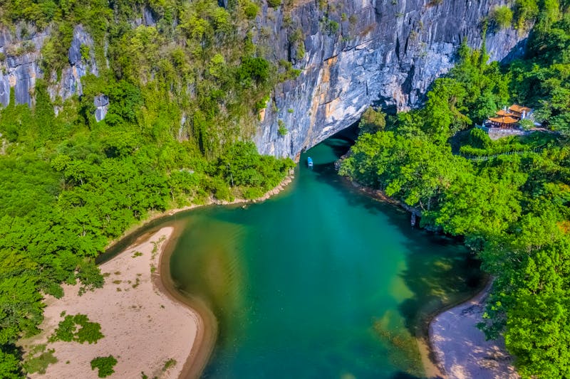Phong Nha - Ke Bang National Park - Blick auf den Eingang des Höhlensystems Phong Nha - ©Hien Phung - stock.adobe.com
