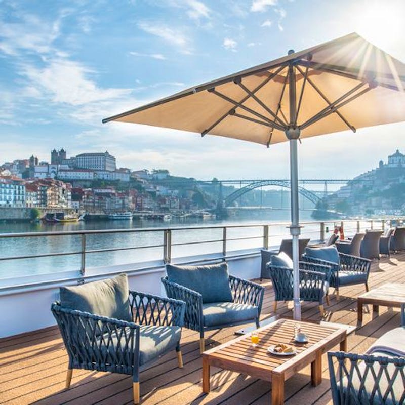 Sonnendeck der MS Douro Queen - ©nicko cruises