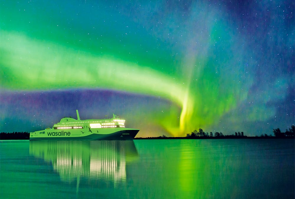 Eiskreuzfahrt im Bottnischen Meerbusen zwischen Finnland und Schweden mit Polarlicht &ndash; &copy; Wasaline