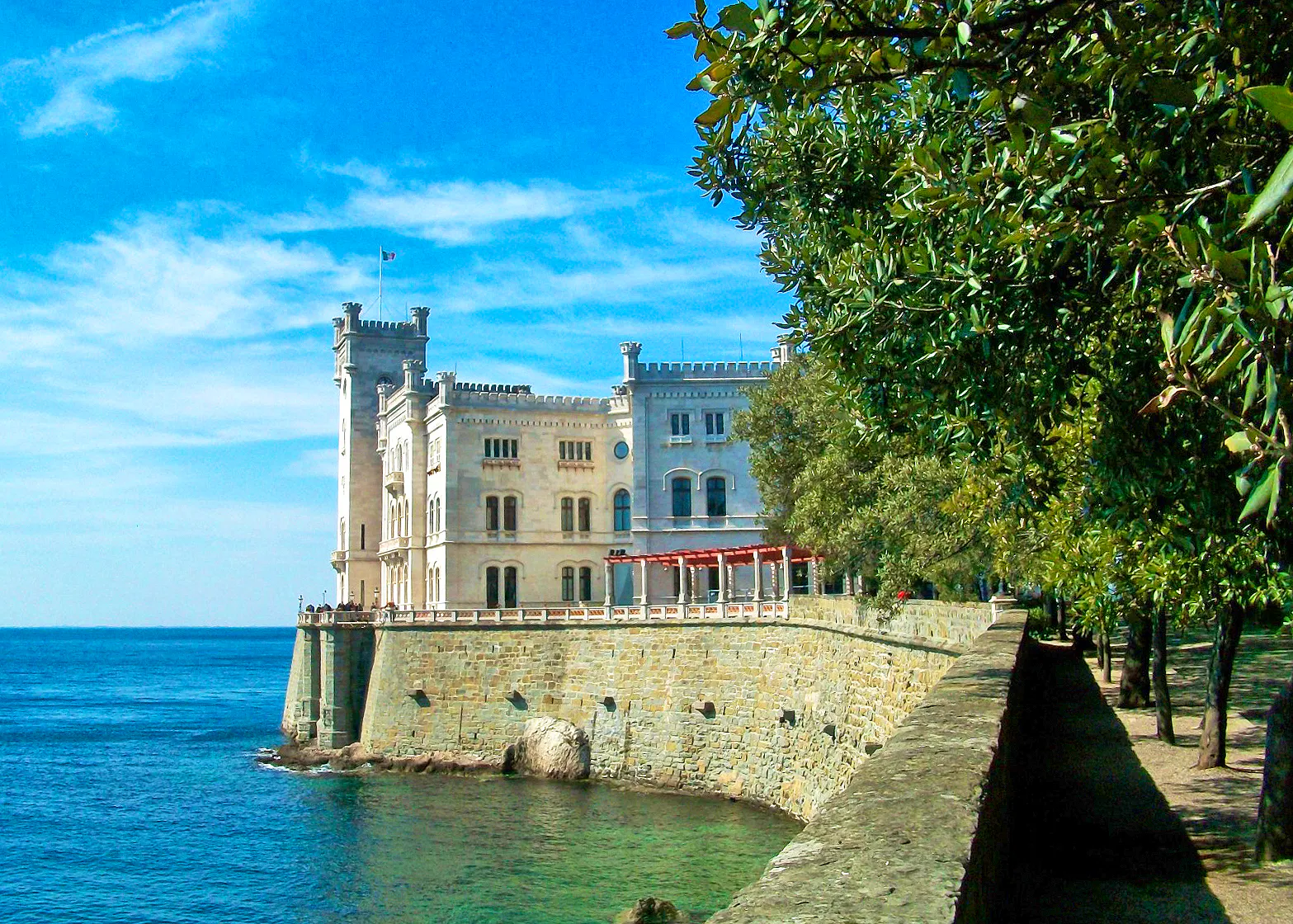 Schloss Miramare bei Triest am Golf von Grignano - &copy;Steffen Mucke - Eberhardt TRAVEL