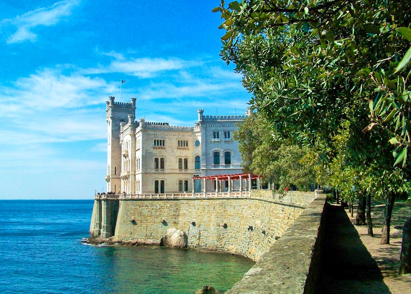 Schloss Miramare bei Triest am Golf von Grignano - ©Steffen Mucke - Eberhardt TRAVEL