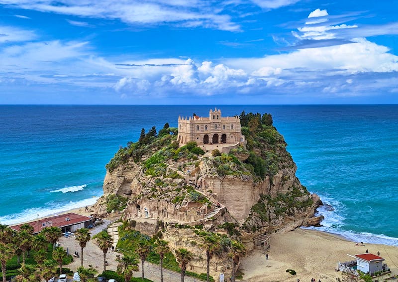 Santa Maria dell’Isola in Tropea - Kalabrien - ©Heike Jack - Eberhardt TRAVEL