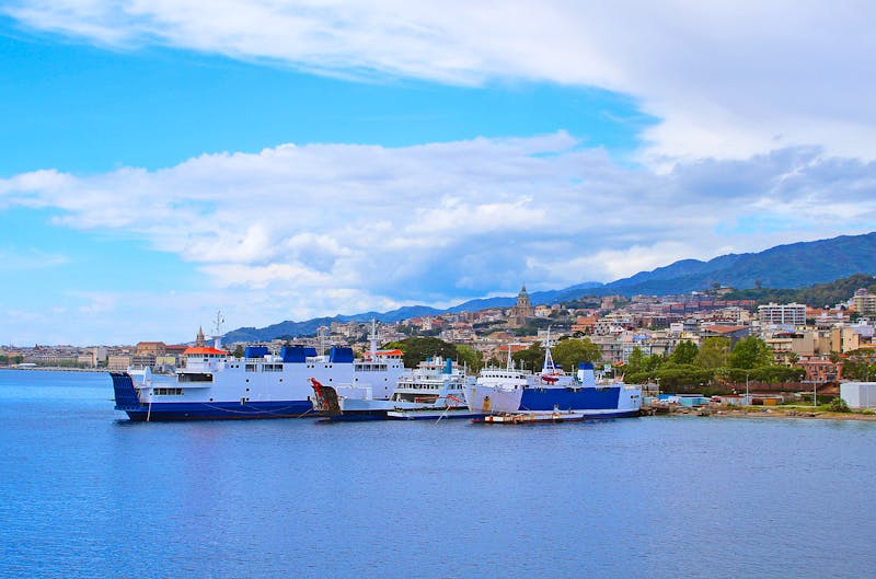 Fähren in Messina - Sizilien - ©Ines Porada - stock.adobe.com