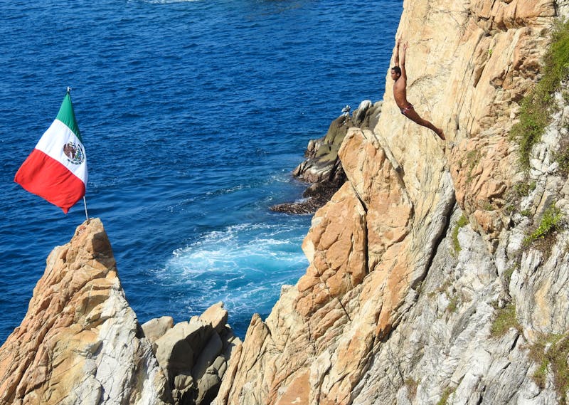 Die Klippenspringer von Acapulco - ©Sabine Letzybyll - Eberhardt TRAVEL